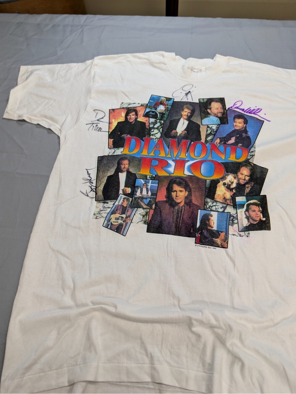 Vintage Diamond Rio Tour T-Shirt Autographed White XXL